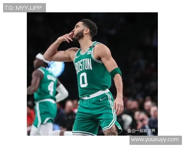 杰森塔图姆如何在NBA赛场上展现超凡实力与领导魅力